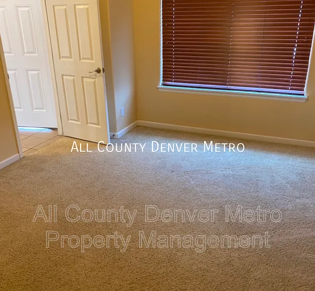 5024 Everett St #203 — Photo 8