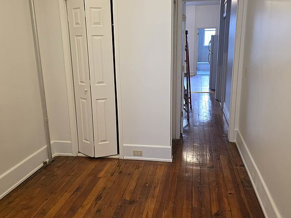 2nd image of 160 Russell St APT 1L