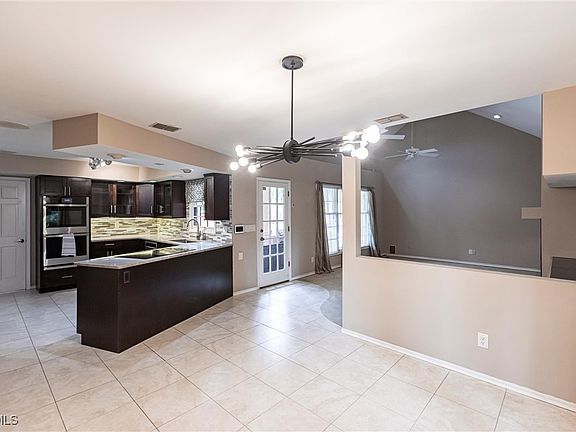 4th image of 2812 McGregor Blvd