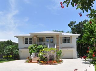 3912 Roberts Point Rd, Sarasota, FL 34242