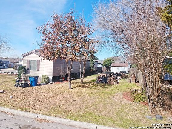 3rd image of 1311 Dunbar Dr