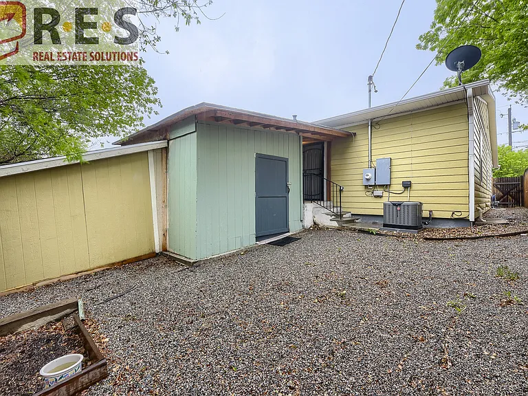 2155 W Baltic Pl — Photo 17