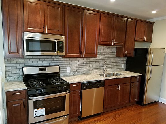 2nd image of 3233 N Narragansett Avenue # Fl 2nd