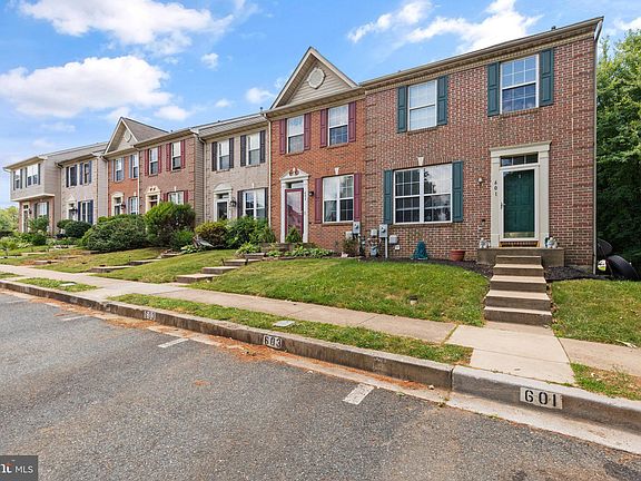 2nd image of 603 Emmy Dee Dr