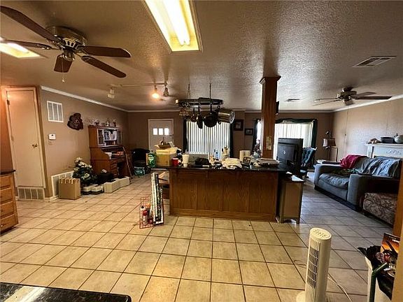 5th image of 2432 Driftwood St