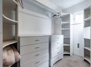 15707 Varden St, Encino, CA 91436