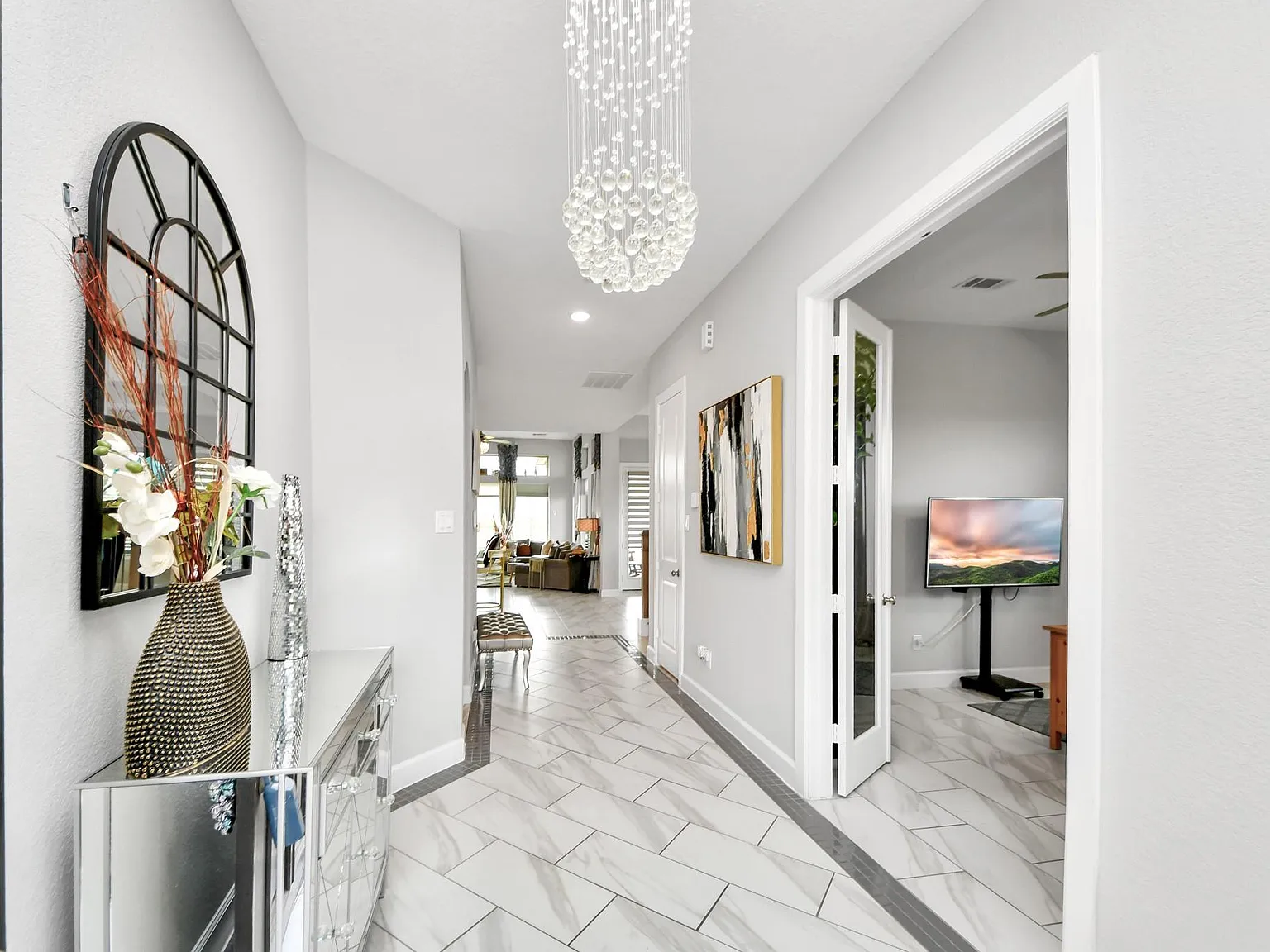 4 bed, 3.0 bath, 3195 sqft, $3,350 — Photo 4