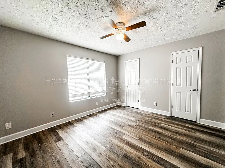 2494 Hidden Cove Ct #A — Photo 10