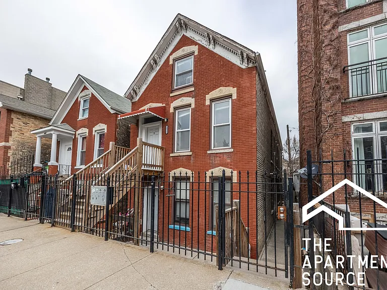 1624 W Beach Ave #BF — Photo 11