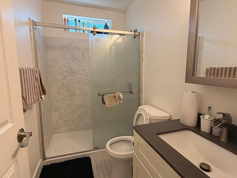 1628 Tyler St #A — Photo 6