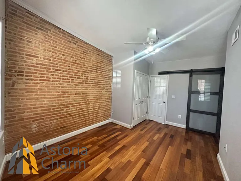 1942 Light St — Photo 14