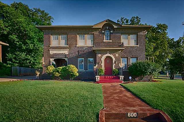 1st image of 600 NE 16th St