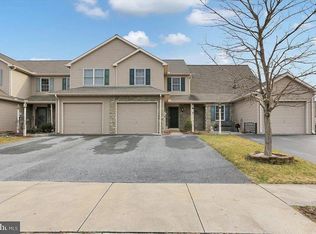 80 Pebble Creek Dr, Lititz, PA 17543