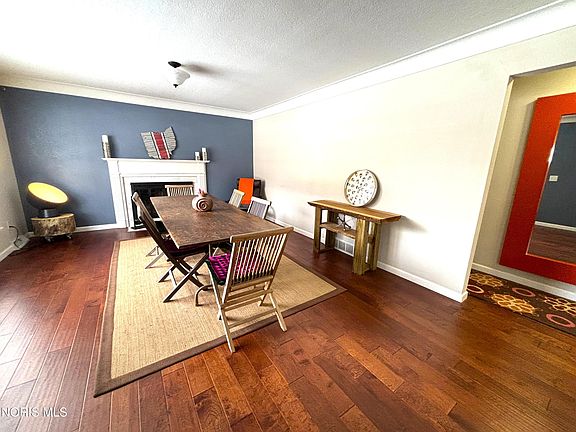 2nd image of 5526 Woodridge Dr