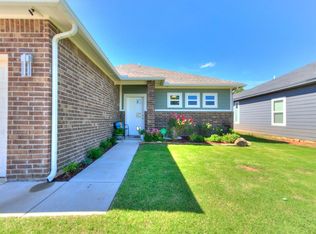 10624 NW 20th St, Yukon, OK 73099