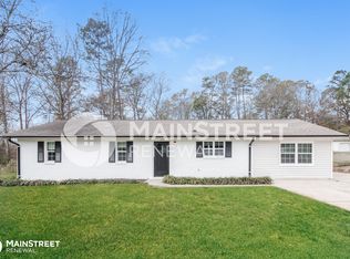 220 Pine Rd, Mount Holly, NC 28120