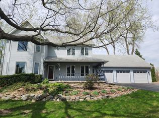 480 Joan Ct, Gilberts, IL 60136