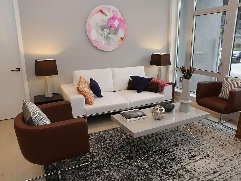 1st image of 140 Pennsylvania Ave #201