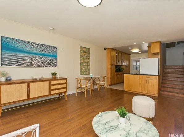 1252C Hunakai St #15, Honolulu, HI 96816