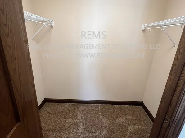 345 Laurel St #2, Reedsburg, WI 53959