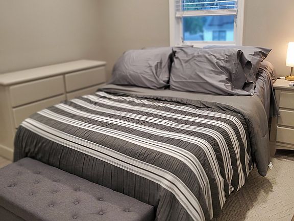 3rd image of 8 Francine Ave