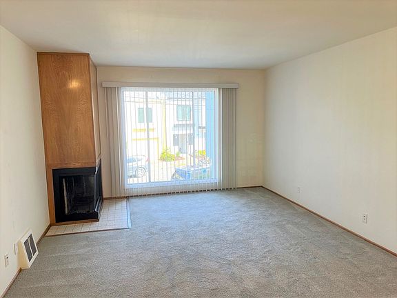 2nd image of 370 Los Palmos Dr