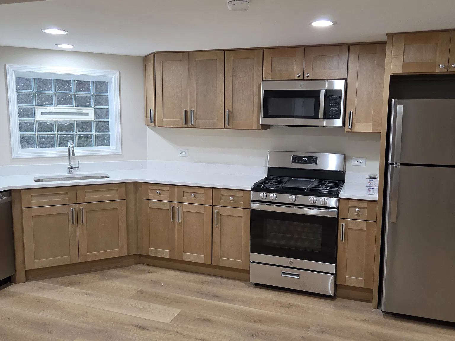 5010 N Wolcott Ave — Photo 4