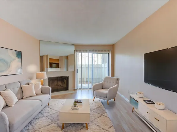 2120 El Paseo St APT 619, Houston, TX 77054