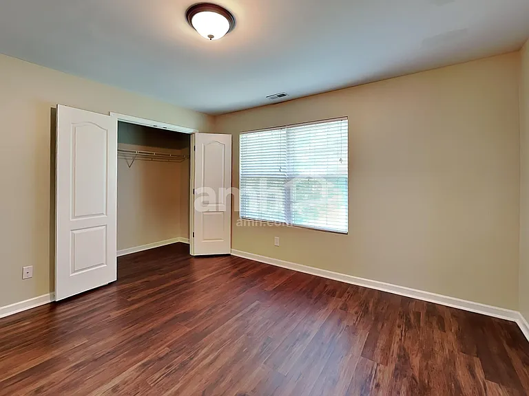 2716 Leesa Ann Ln — Photo 17