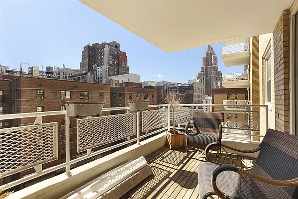 Sold by Corcoran | media 33