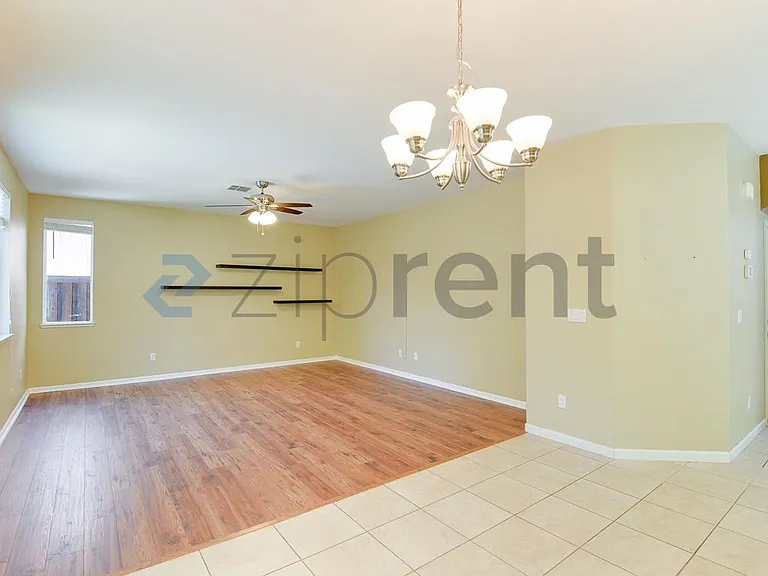 8018 Finchley Ct — Photo 15