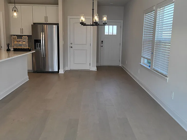 2306 Yukon Ct — Photo 7