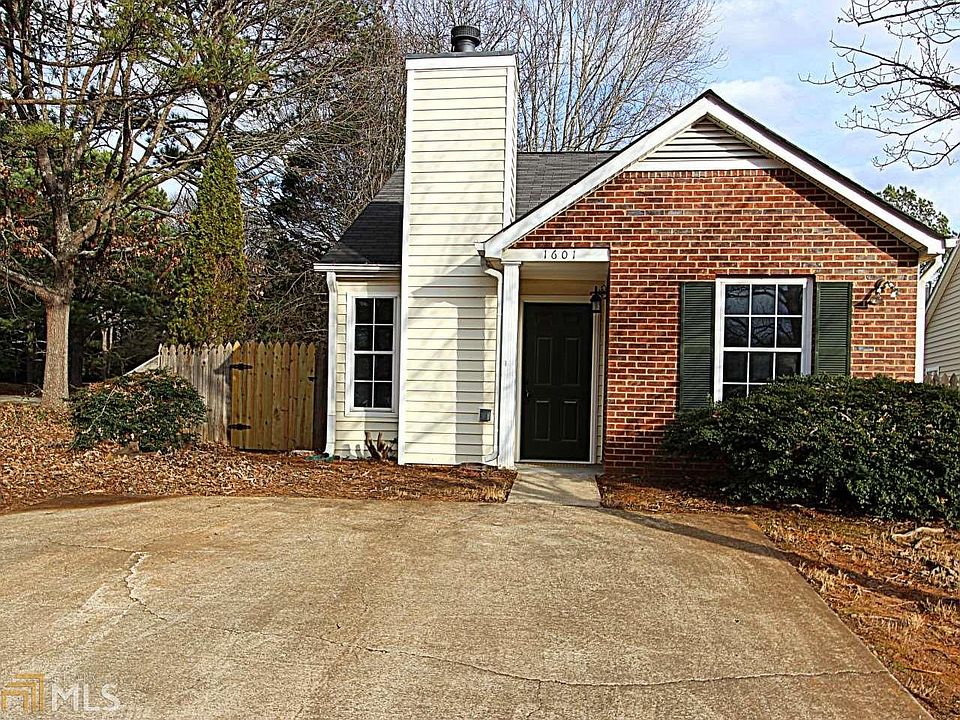 1st image of 1601 Buckingham Pl