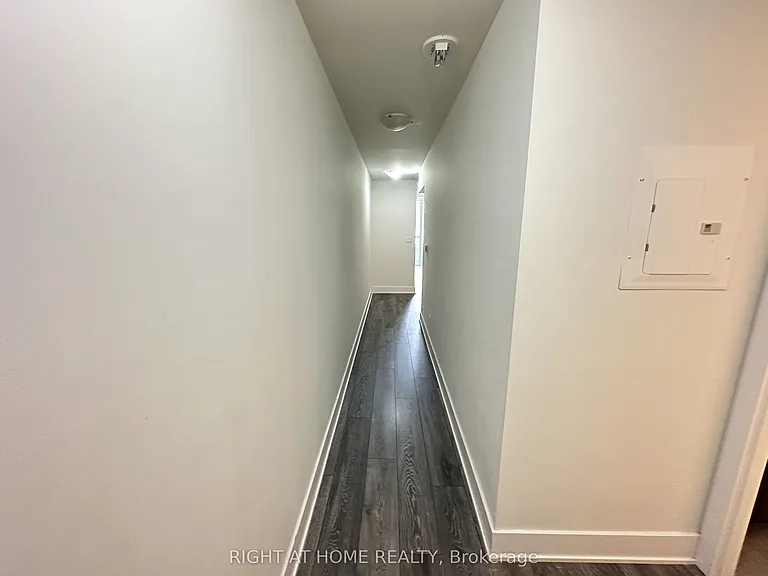 188 Fairview Mall Dr #605 — Photo 2