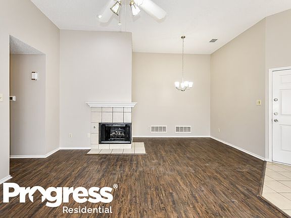5th image of 428 Loma Alta Dr