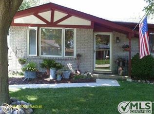 15725 Marcie, Fraser, MI