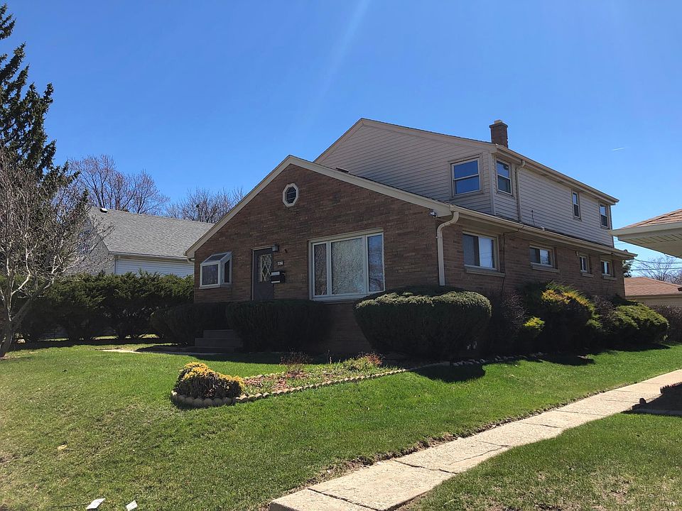 1st image of 4825 W Howard Ave #A