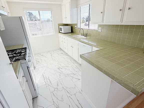 5th image of 1714 S Fern Ave