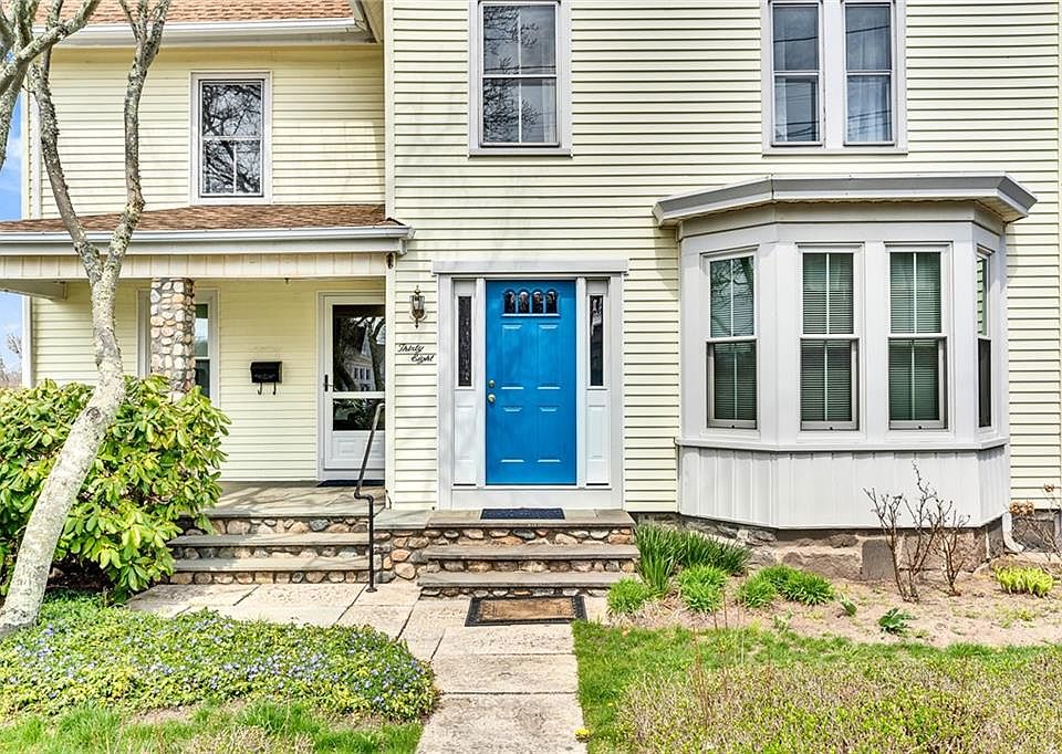 1st image of 38 School St