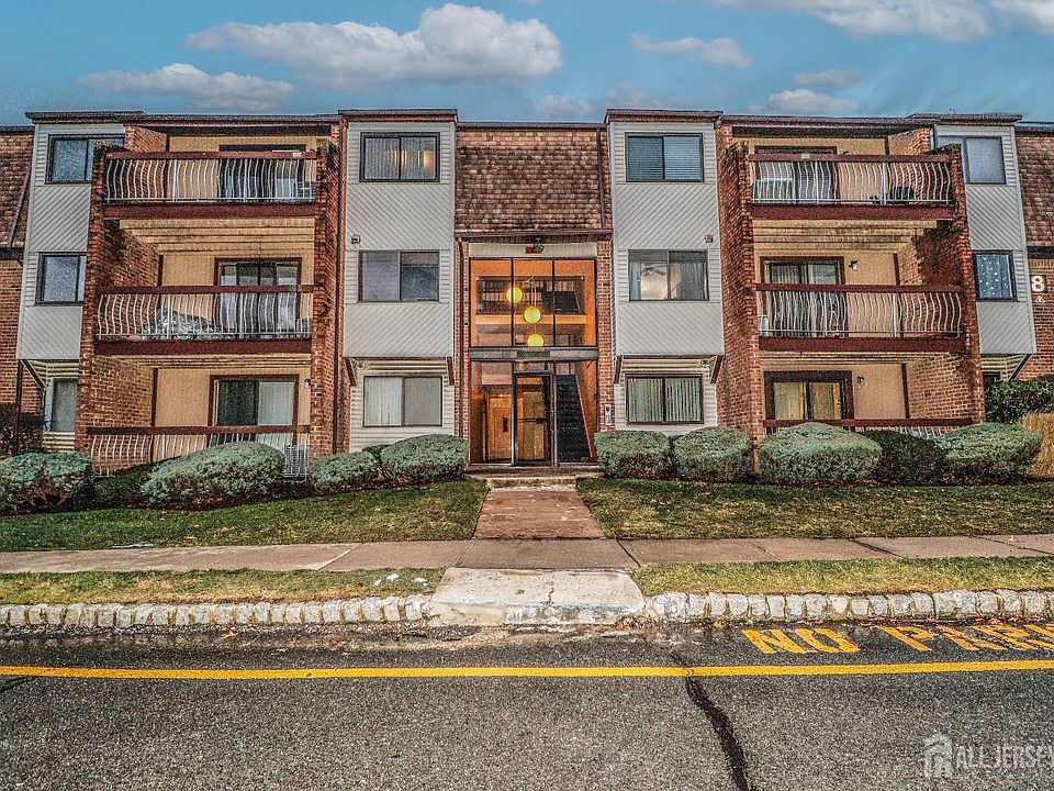1st image of 312 Edison Glen Ter