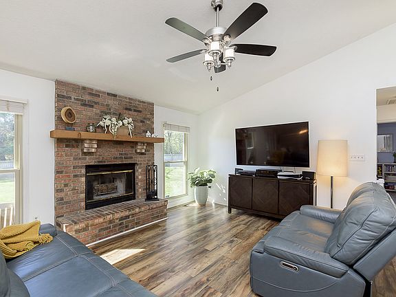 4th image of 12075 Rossi Dr