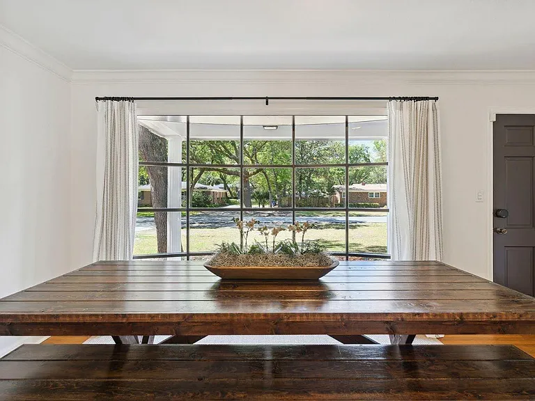 857 Stiles Dr — Photo 12