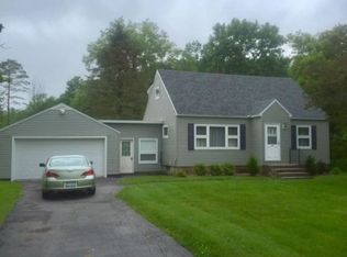 1044 Midline Rd, Amsterdam, NY 12010