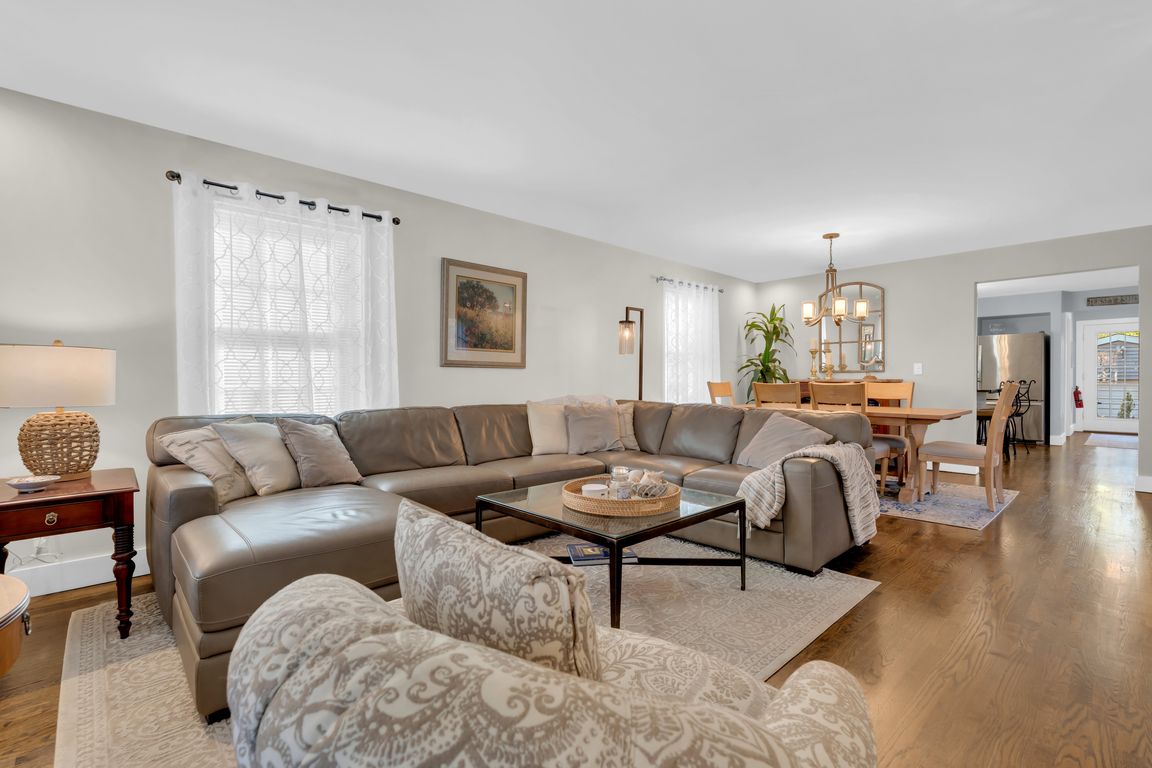 next background image