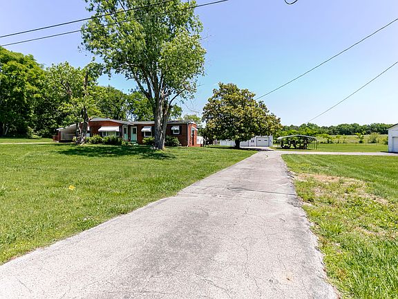 2nd image of 2904 Highway 41a N