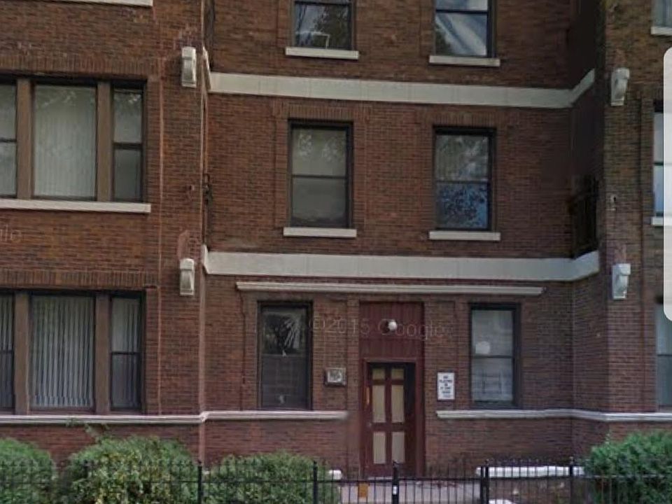 2nd image of 4747 S Langley Ave #3