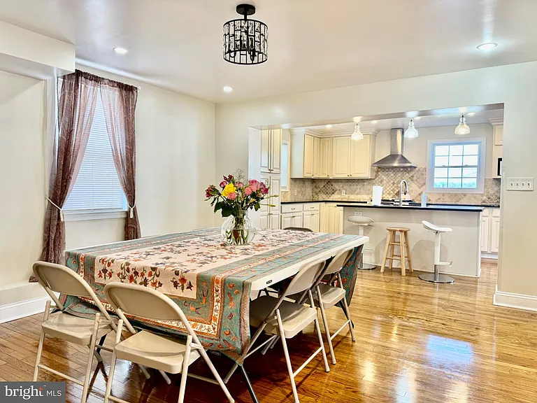 3210 Harford Rd — Photo 7