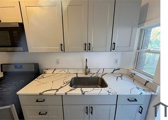 1st image of 4913 Palmer Ave