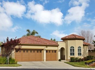 8826 Hollyhock Ct, Corona, CA 92883