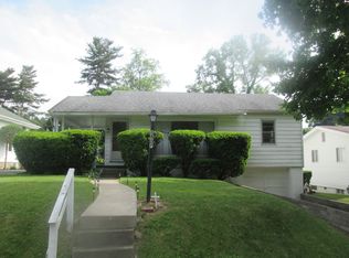 1807 Chestnut St, Coshocton, OH 43812